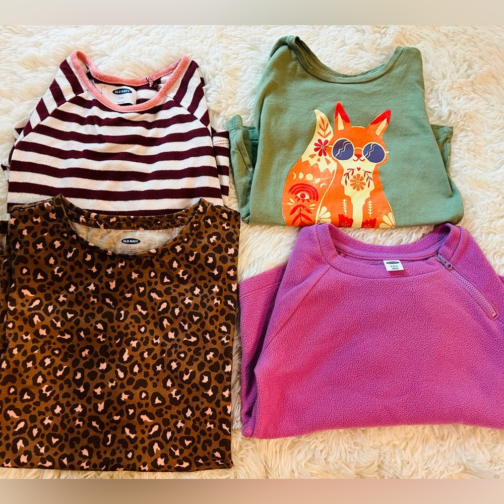 Girls Lot Old Navy 4 piece set long sleeve shirts, Dress Pajama, sweater Size S